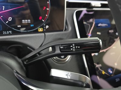 MERCEDES-BENZ E-CLASS - 9