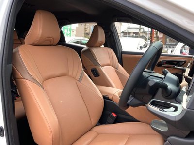 TOYOTA CROWN SPORT - 8