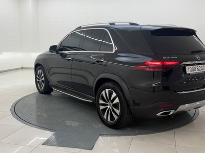 MERCEDES-BENZ GLE - 2