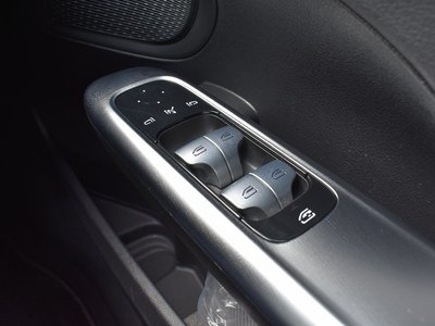 صورة مصغرة 26 لـ 2024 MERCEDES-BENZ C-CLASS