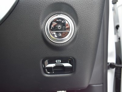 صورة مصغرة 28 لـ 2024 MERCEDES-BENZ C-CLASS