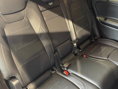 MERCEDES-BENZ GLB - 9