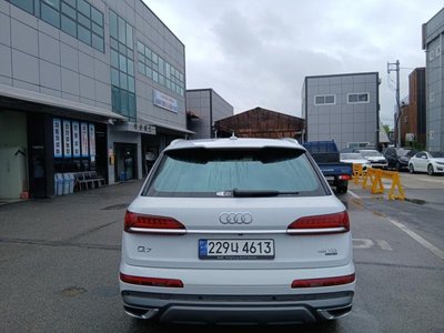 2023 AUDI Q7 — фото 3