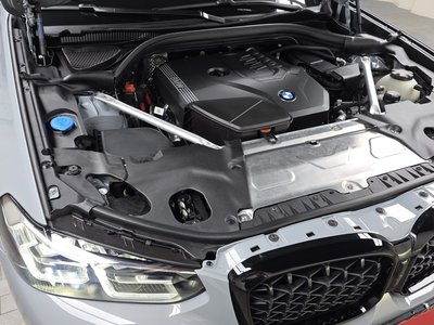 صورة 7 لـ 2025 BMW X4