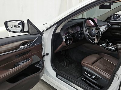 BMW 6 SERIES GT - 10