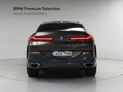 2022 BMW X6 照片 2