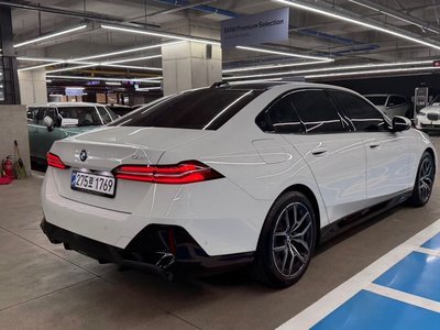 BMW 5 SERIES - 5