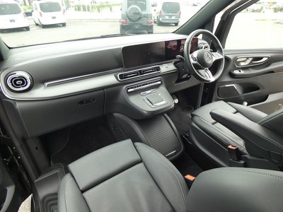 2024 Mercedes-BENZ V-CLASS photo 6