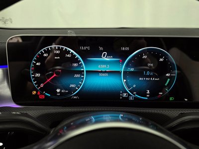 MERCEDES-BENZ CLA - 8