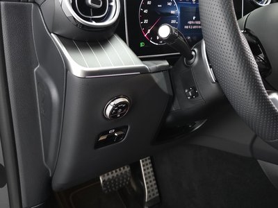 2025 Mercedes-BENZ GLC 缩略图 19