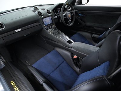 صورة مصغرة 33 لـ 2022 Porsche 718