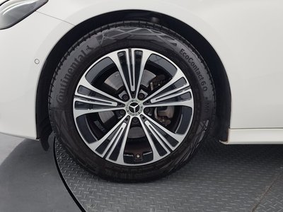 MERCEDES-BENZ E-CLASS - 8