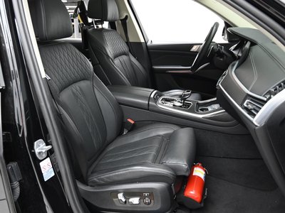 BMW X7 - 10