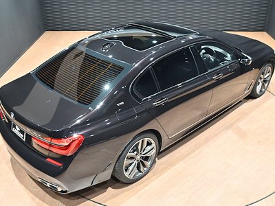 2020 BMW 7 SERIES — фото 9