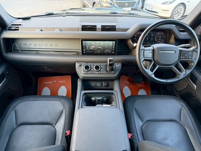 LAND ROVER DEFENDER - 3