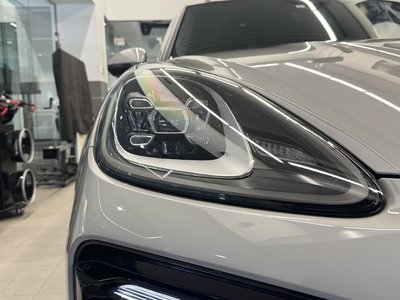 PORSCHE CAYENNE - 9