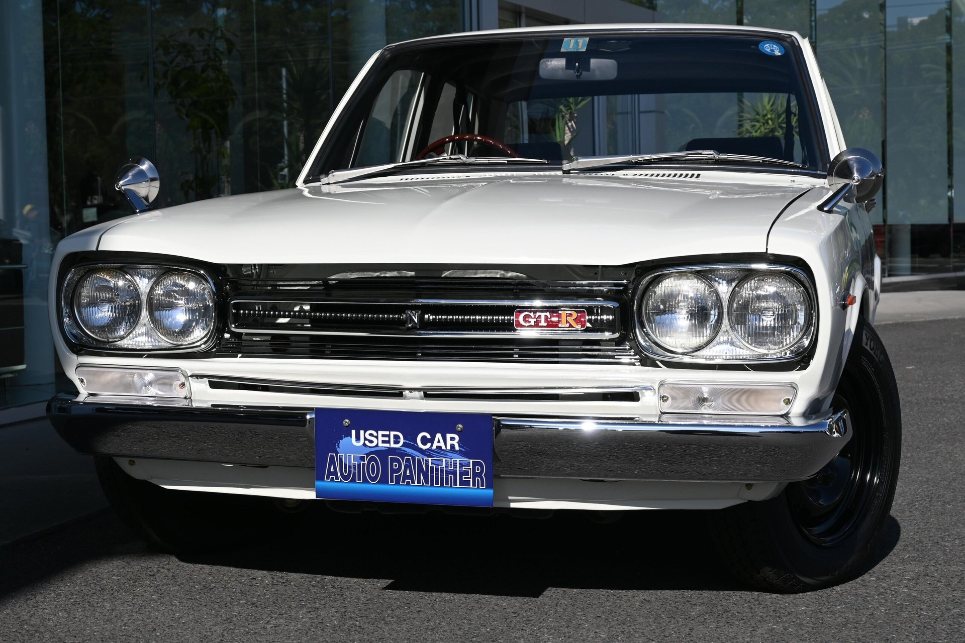 NISSAN SKYLINE GT-R - View 1