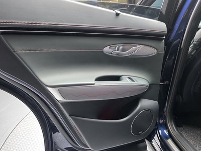 2021 Genesis GV70 — миниатюра 15