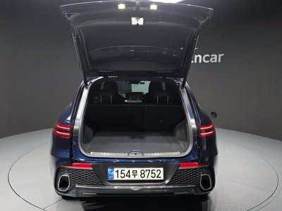 2021 Genesis GV70 — миниатюра 26