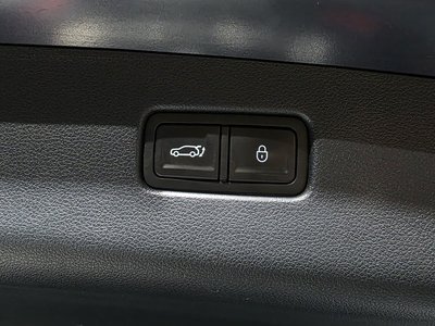 2021 Genesis GV70 — миниатюра 36