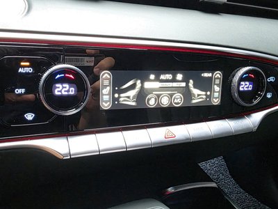 2021 Genesis GV70 — миниатюра 32