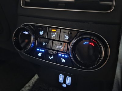 2021 Genesis GV70 — миниатюра 25