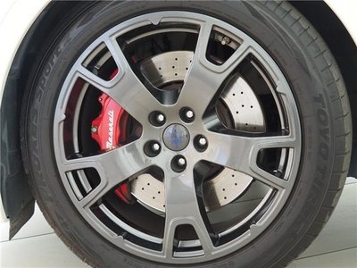2019 Maserati LEVANTE photo 9