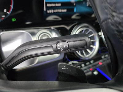 MERCEDES-BENZ GLB - 9