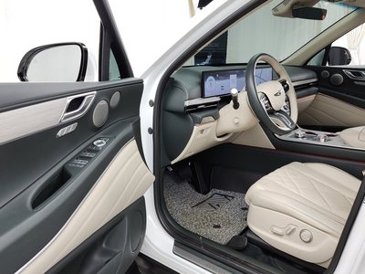 GENESIS GV80 - 10