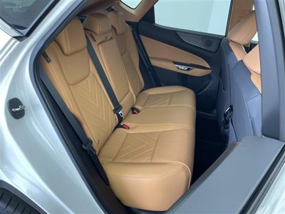 2023 Lexus NX — миниатюра 12