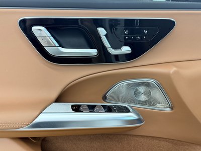 MERCEDES-BENZ E-CLASS - 10