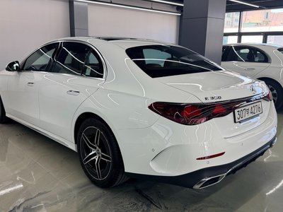 MERCEDES-BENZ E-CLASS - 5