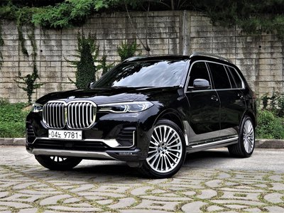 BMW X7 - 1