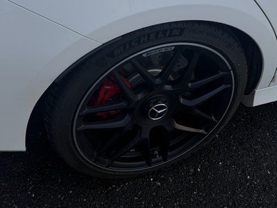 MERCEDES-BENZ CLA - 9