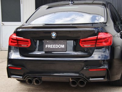 BMW M3 SEDAN - 6