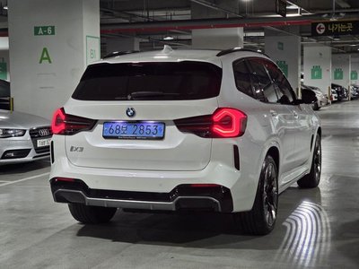 BMW IX3 - 3