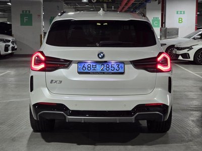 BMW IX3 - 2
