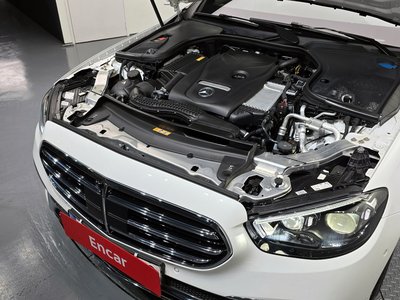 MERCEDES-BENZ E-CLASS - 7