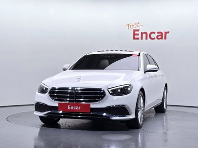 MERCEDES-BENZ E-CLASS - 2