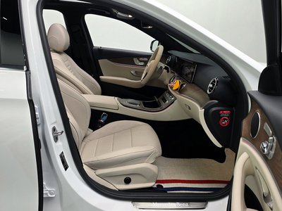 MERCEDES-BENZ E-CLASS - 10