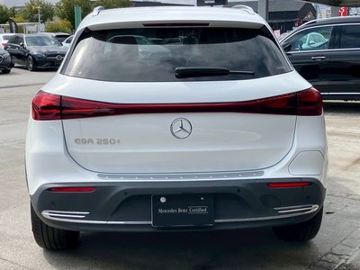 MERCEDES-BENZ EQA - 10