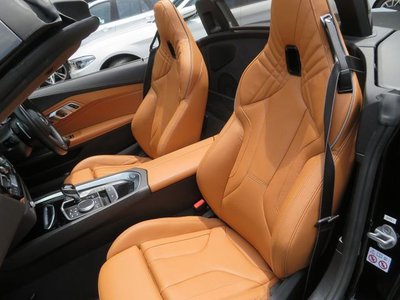 صورة 8 لـ 2023 BMW Z4