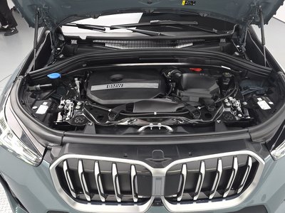 صورة 7 لـ 2023 BMW X1