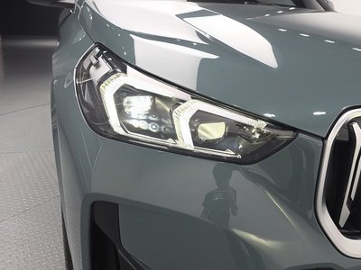 صورة 9 لـ 2023 BMW X1