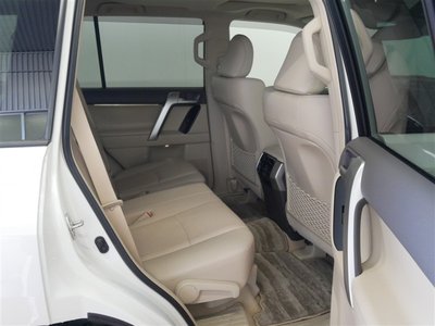 TOYOTA LAND CRUISER PRADO - 6