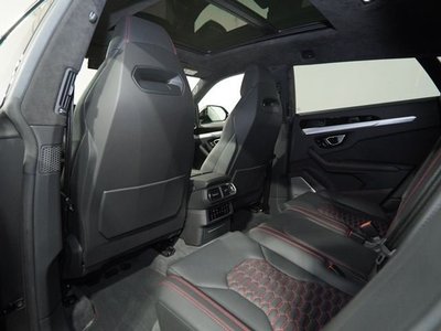 LAMBORGHINI URUS - 8