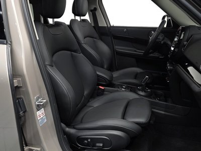 MINI COUNTRYMAN - 10