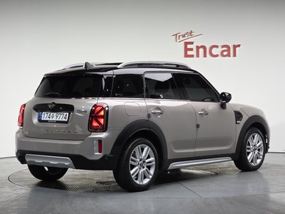 MINI COUNTRYMAN - 3