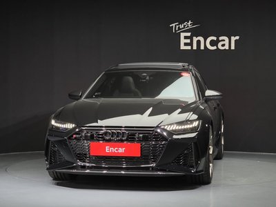 2025 AUDI RS6 照片 2