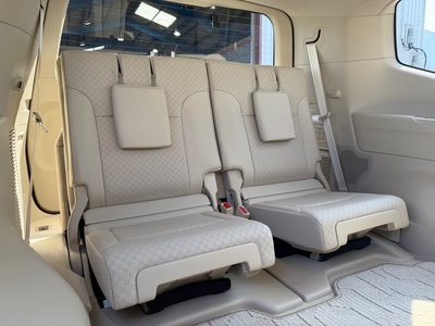 2025 Toyota LAND CRUISER 300 thumbnail 54